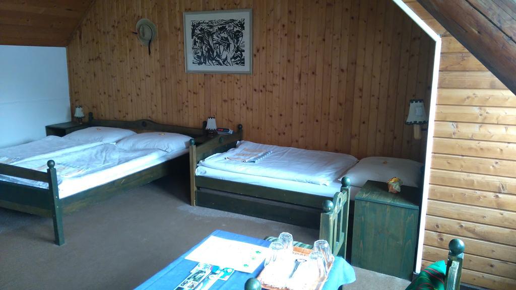 Penzión Encián Myto pod Dumbierom Quarto foto