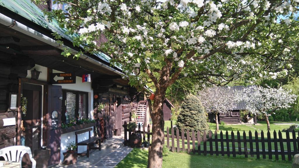 Penzión Encián Myto pod Dumbierom Exterior foto